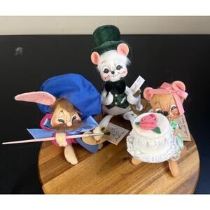 Annalee 1992 1993 2005 Plush Lot Artist Bunny Horse Shoe Mouse Mouse With Cake